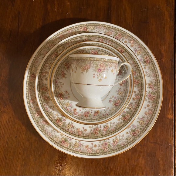 SALE Morning Jewel Place 5 Piece Place Setting - Picture 3 of 13